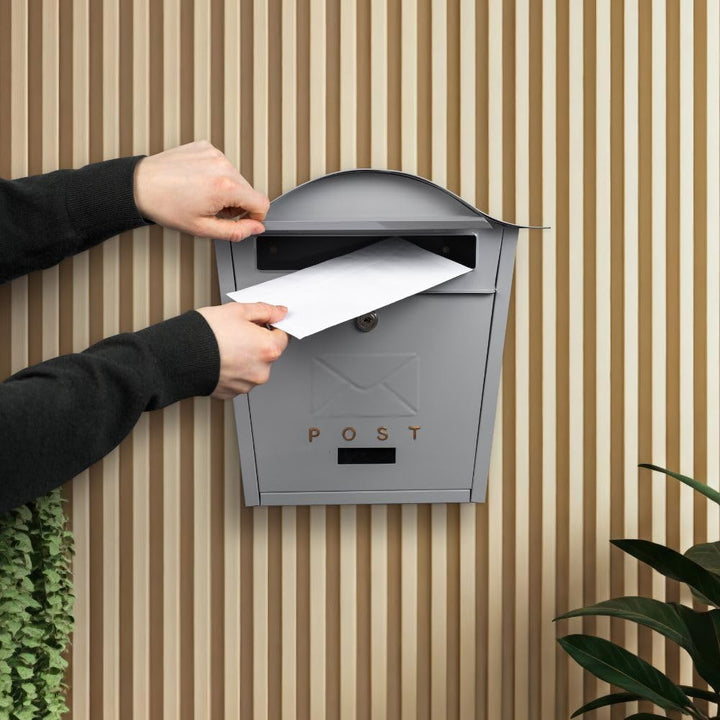 Assorted Collections Wandbriefkasten, ideal zum Sichern von Briefen und Paketen – wasserdicht und la