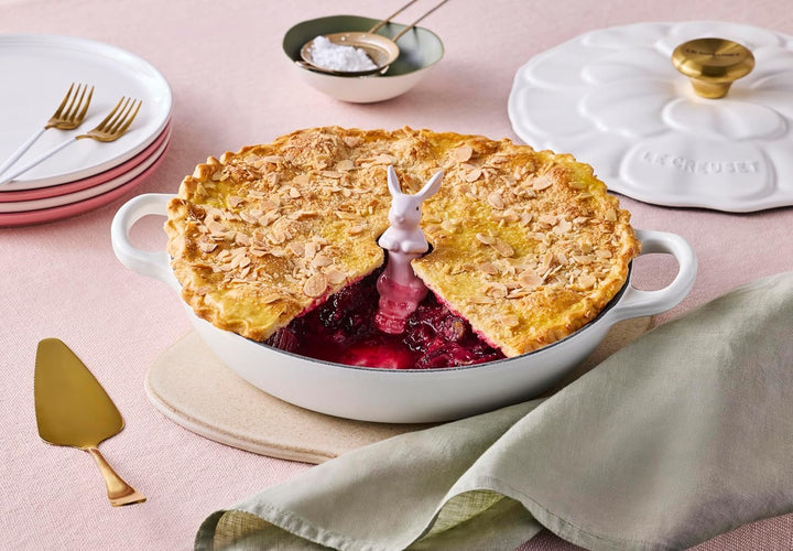 LE CREUSET Bräter Signature – Campagnard Blossom – Weiss – ø 26 cm / 2,2 Liter Weiss/opulenter Garte