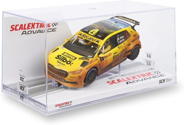 SCALEXTRIC - Rennfahrzeug Advance - Slotauto - Massstab 1:32 (Skoda Fabia WRC2 - Suárez Mud Effect R