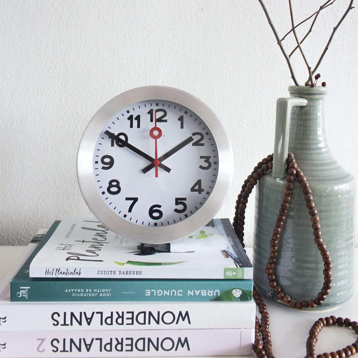 NeXtime 3999AR Wanduhr Bahnhofsuhr STATION, lautlos, rund, Weiss, ø 35 cm, 34.8 x 4.5 cm