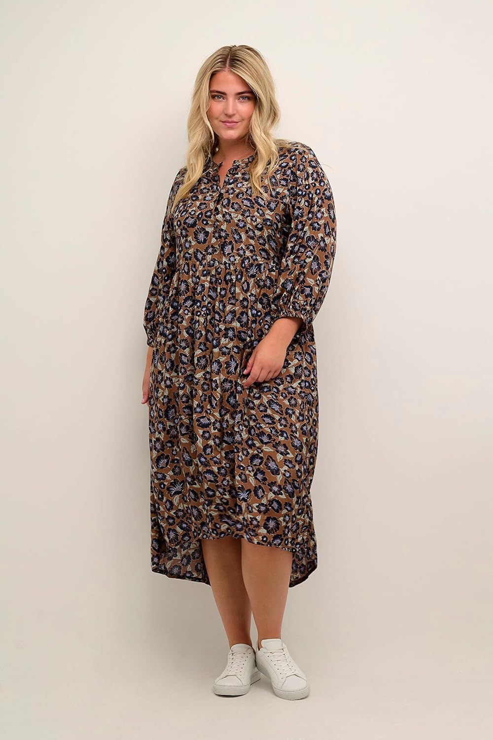 KAFFE CURVE Kleid Grosse Grössen Damen 3/4 Arm V-Ausschnitt Kleid Grosse Grössen Damen 3/4 Arm V-Aus