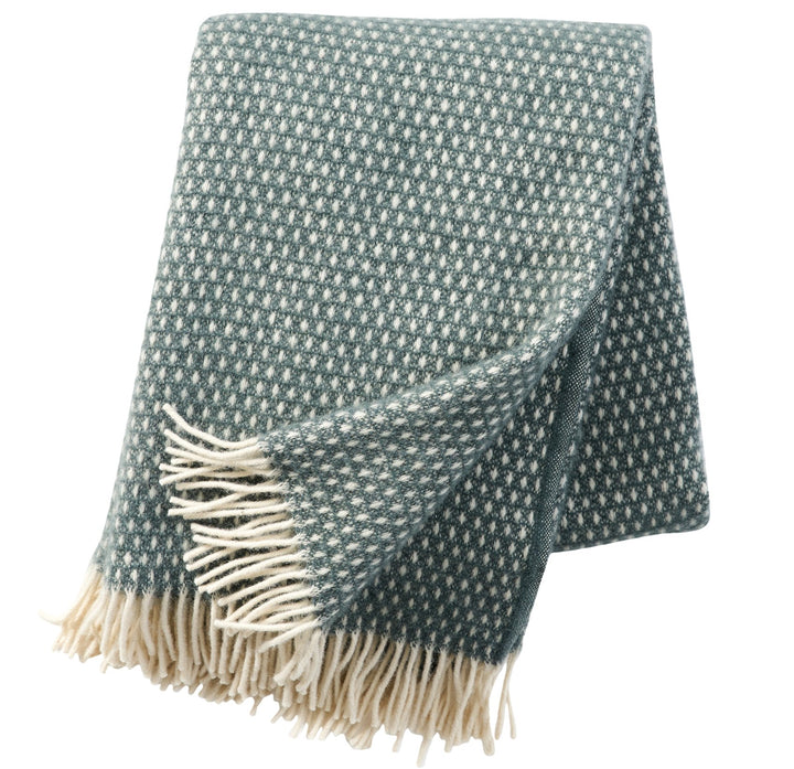 KLIPPAN: Grüngrau-cremefarbene Wolldecke 'Knut' 130x200cm aus 100% Lambswool, ca 900 g