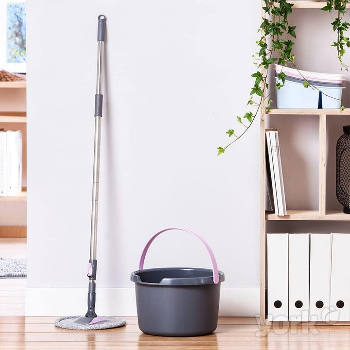 YORK ROLL&UP Wischmopp mit Eimer Teleskopstiel Innovative Auswringfunktion Klappplatte Wischbezug Mi