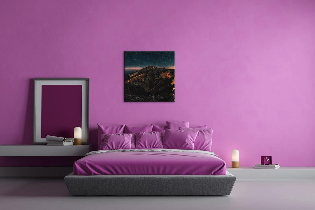 scheinende Nacht über den Bergen Format: 60x60 als Leinwandbild, Motiv fertig gerahmt auf Echtholzra