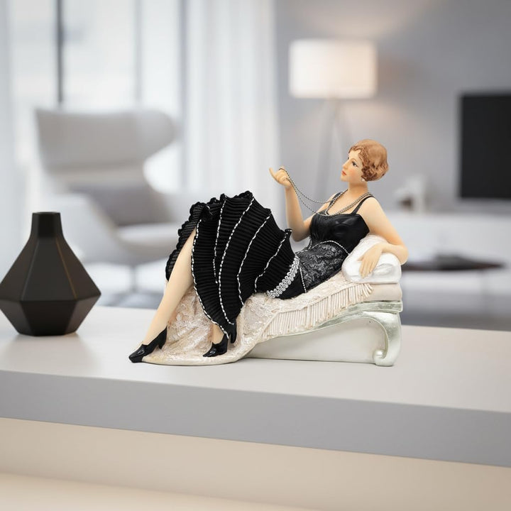 Comfy Hour Glamour Elegance Figur im viktorianischen Stil, Damenkollektion, Camille Lady liegend auf