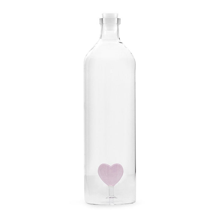 balvi Flasche Love 1,2L Wasserflasche Innen ist eine Figur befestigt Silikonzapfen Borosilikatglas 3