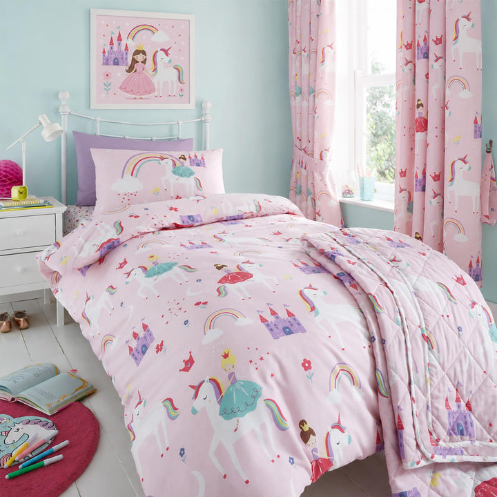 Happy Linen Company Mädchen Bettwäsche-Set - Einhörner, Prinzessin &amp; Regenbögen - wendbar - Rosa - E
