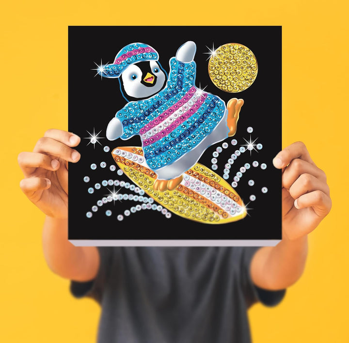 Kitfix - Sequin Art® 60 - Pinguin - Paillettenbild für Kinder- 20 x 20cm - 60min Bastelprojekt - Bas