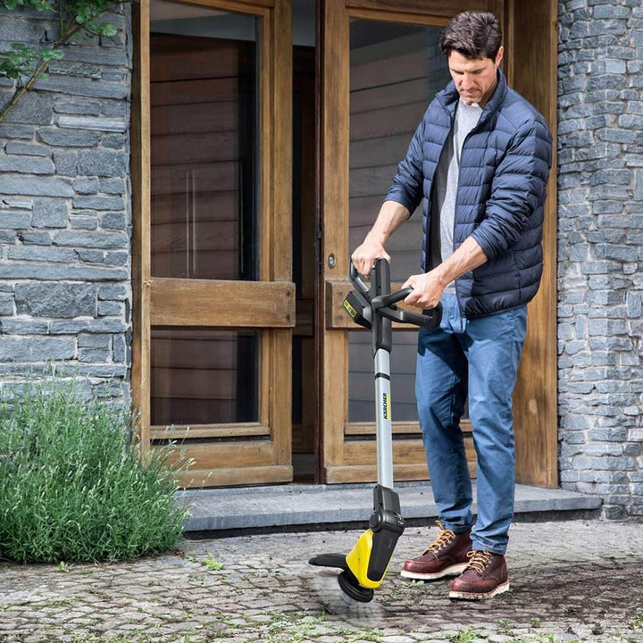 Kärcher 18 V Akku-Unkrautentferner WRE 18-55, Nylonborsten-Kopf mit max. 2.800 U/min, schwenkbarer R