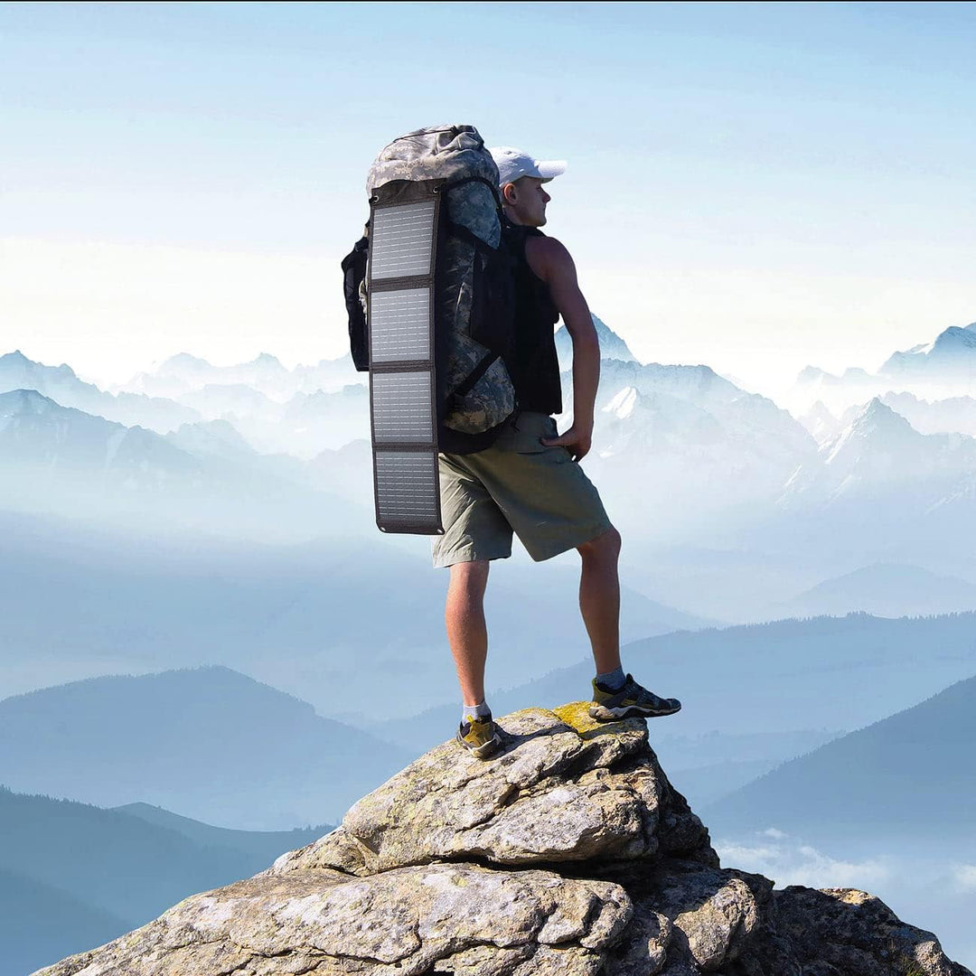revolt Solarpanel faltbar: 28-Watt-Solar-Ladegerät mit 2 USB-Anschlüssen (5V/4,8A), faltbar, IPX4 (S