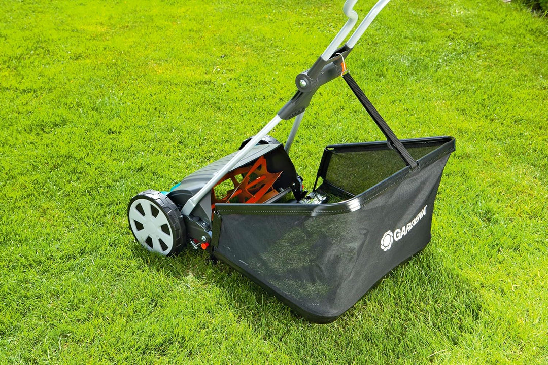 Gardena Comfort Spindelmäher 400 C: Handrasenmäher mit 40 cm Arbeitsbreite für bis zu 250 m² Rasenfl