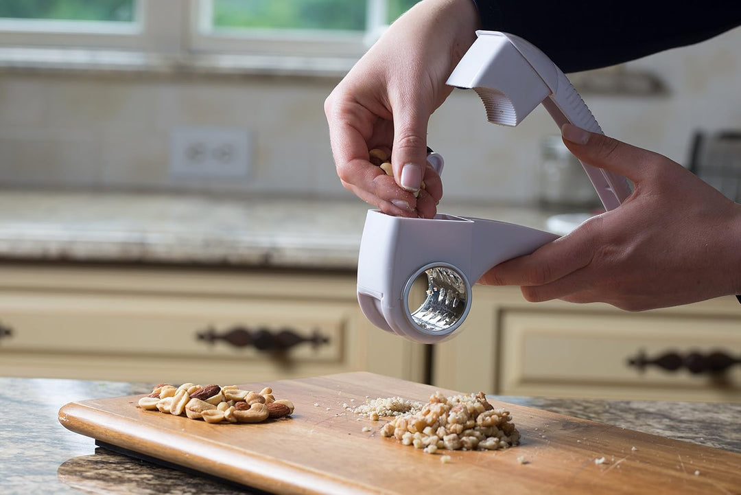 Westmark Trommelreibe/-hobel mit 3 Schneidtrommeln und integriertem Stössel, Rostfreier Edelstahl/Ku