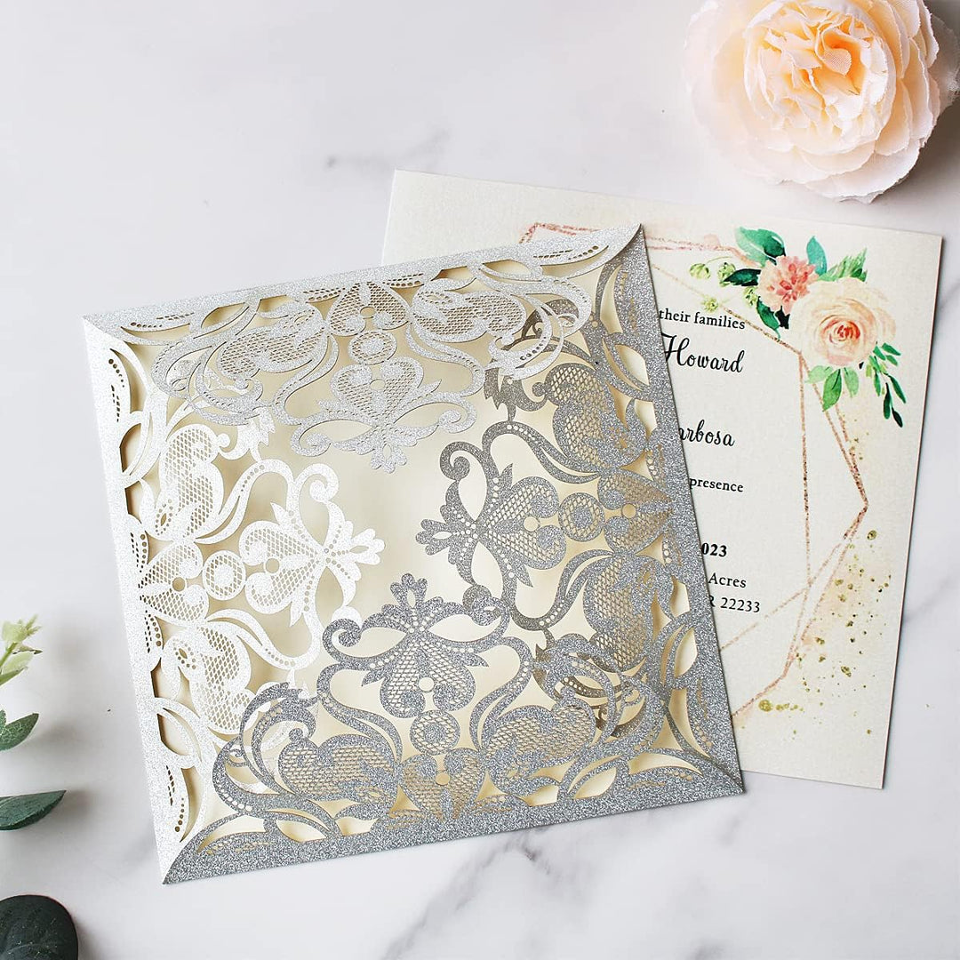 Hosmsua 20 Stück Silber Laser Cut Hohlblumenhochzeits Hochzeitseinladungskarten mit Umschläge Brautp