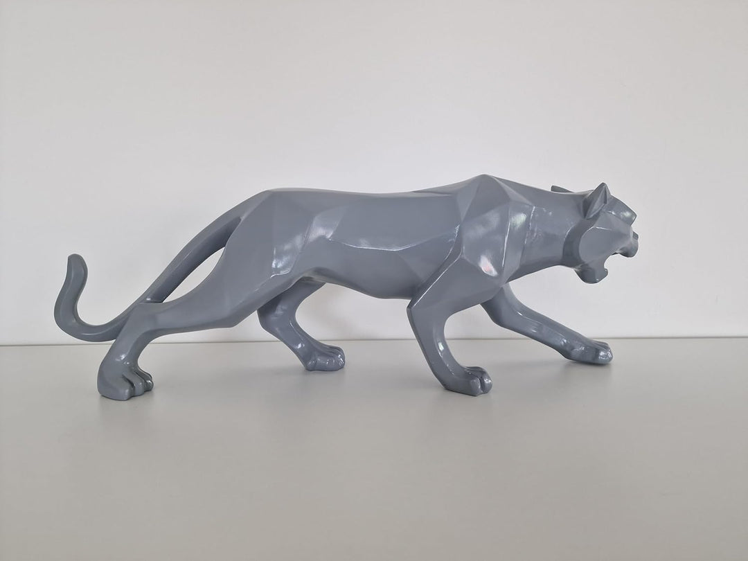 IDYL Moderne Skulptur Figur Resin Jaguar | silberfb. | Masse: 48x10,5x15 cm | Material: Polyresin (K