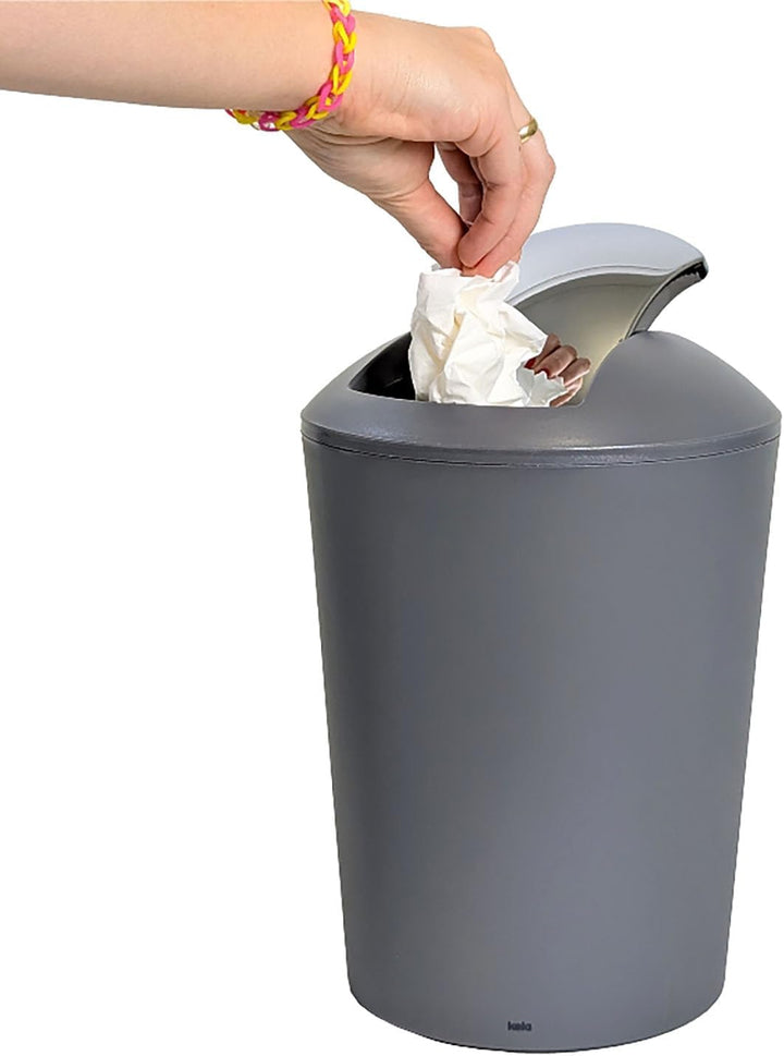 kela Schwingdeckeleimer grau, Kosmetikeimer 5l mit Schwingdeckel, Kunststoff, MARTA, Mülleimer Badez