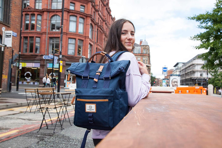 SEVENTEEN LONDON – Moderner und stilvoller ‘Canary Wharf’ Rucksack mit einem klassischen gefalteten