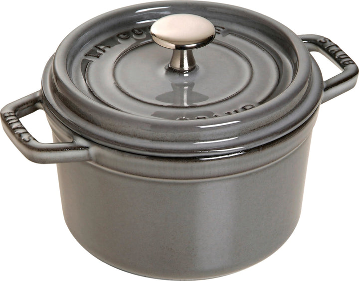 STAUB Gusseisen Bräter/Cocotte, Rund 16 cm, 1,2 L, Aromaregen Funktion, Für alle Herdarten geeignet,