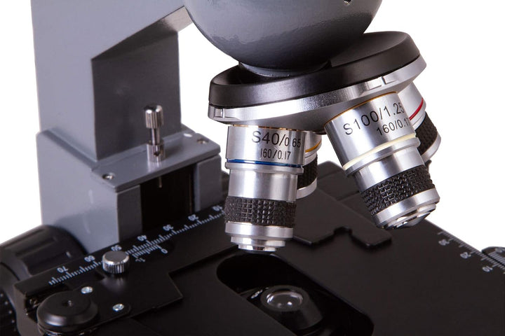 Levenhuk 320 Plus Biologisches Monokular 40- bis 1600-Fach mit Achromatischer Weitwinkeloptik, LED-L