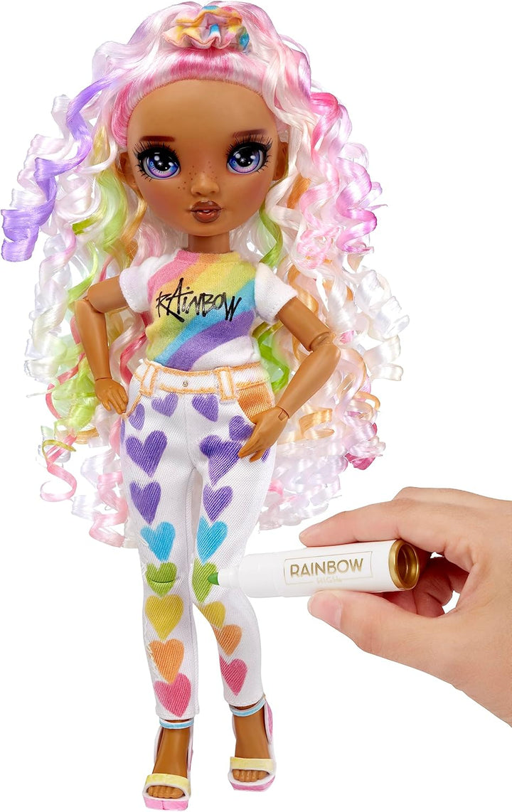 Rainbow High Color & Create DIY Modepuppe - Lila Augen, Locken, extra Top & Schuhe, abwaschbare Rege