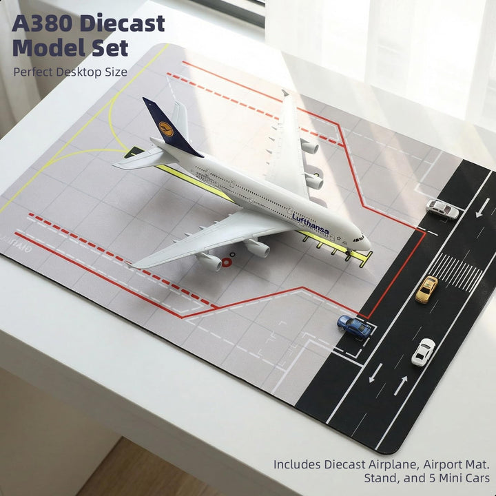 1/300 A380 Flugzeugmodell für Lufthansa mit Gummiflughafenmatte und 5 Autos für Diecast Metall Flugz