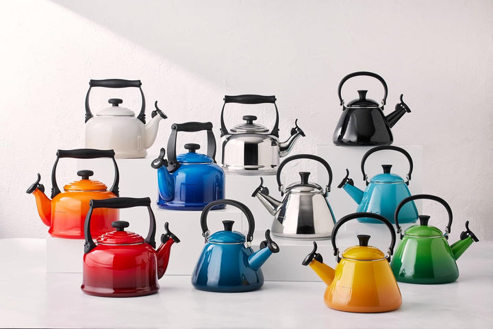 Le Creuset Wasserkessel Tradition, Füllmenge: 2,1 l, Emaillierter Stahl, Ofenrot, 92000800090000, Of