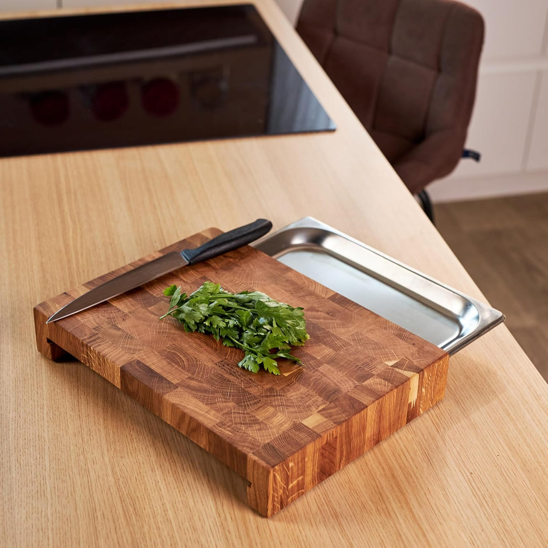 B4K® Profi-Küchenbrett-Set aus Eiche – Stirnholz Schneidebrett 40×30×6 cm mit Auffangschale + Hackbl