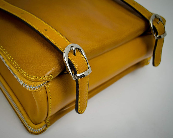 Time Resistance Lederrucksack Wandelbar zu Schultertasche - Handgemacht Tagesrucksack Rucksack bis z