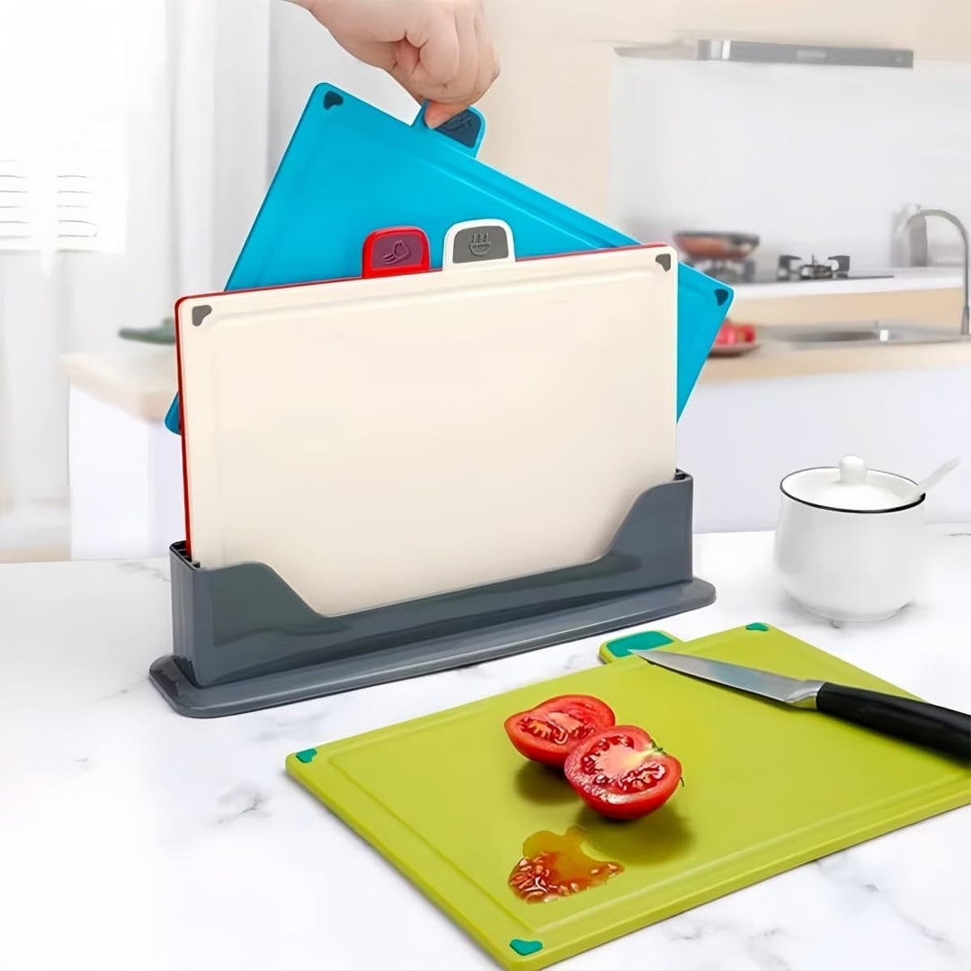 KAHEIGN 4Pcs Kunststoff Schneidebrett Set, 30 x 20CM Mehrfarbige Schneidebretter mit Ständer, BPA-fr
