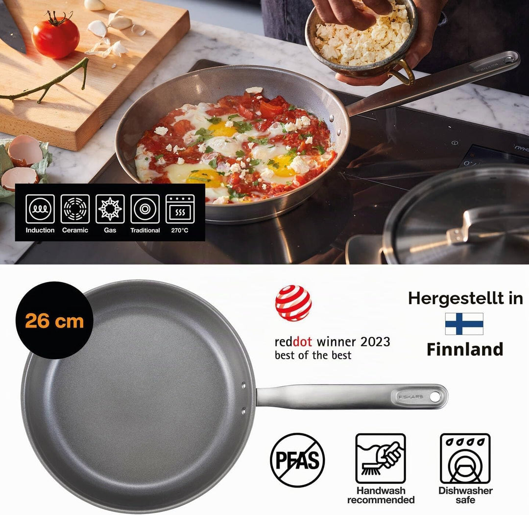 Fiskars Bratpfanne, Ø 26 cm, Beschichtete Pfanne, Für alle Kochfelder geeignet, Recycelter Edelstahl