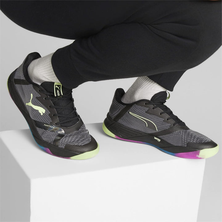 PUMA Unisex Accelerate Turbo Nitro Ii Hallenturnschuh, Puma Black Fizzy Light Ocean Dive Festival Fu
