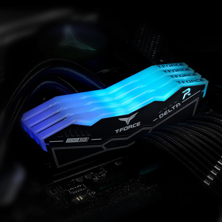 Team T-FORCE Delta RGB Schwarz 32GB Kit DDR5 (2x16GB) 7200MHz, CL34, FF3D532G7200HC34ADC01 32GB(2x16