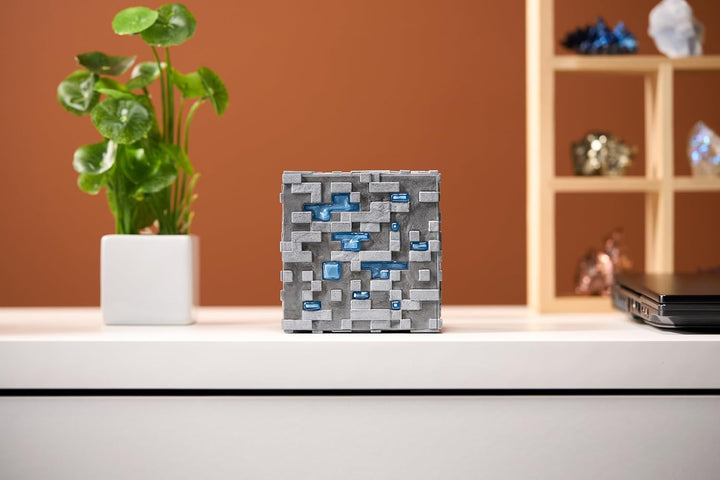 The Noble Collection Minecraft Illuminating Diamond Erd