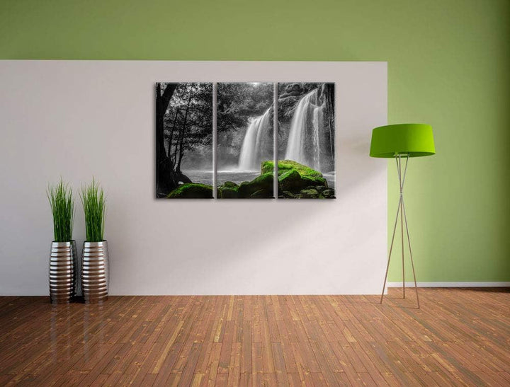 traumhafter Wasserfall im Dschungel schwarz/weiss 3-Teiler Leinwandbild 120x80 Bild auf Leinwand, XX