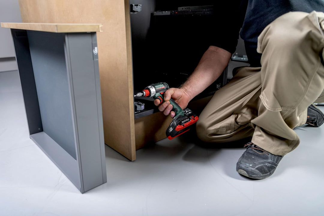 metabo Akku-Bohrschrauber BS 18 L BL Q - 18 V, CAS, 65 Nm Drehmoment - Brushless Motor, LED-Licht, S