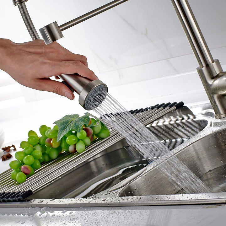 Timaco Wasserhahn Küche Einhandmischer für Küchen Spüle Gebürsteter Nickel Geschirrbrause Federbraus