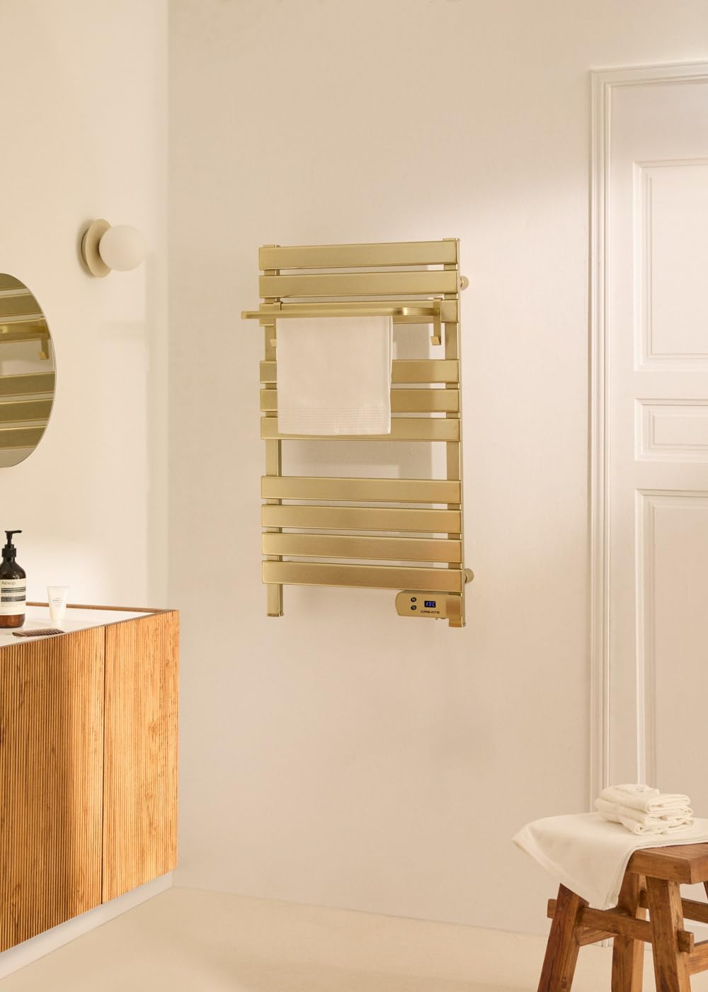CREATE / WARM Towel 500W / Elektrischer Badheizkörper Gold mit Regal / 96,9x55x5cm / Für Boden oder
