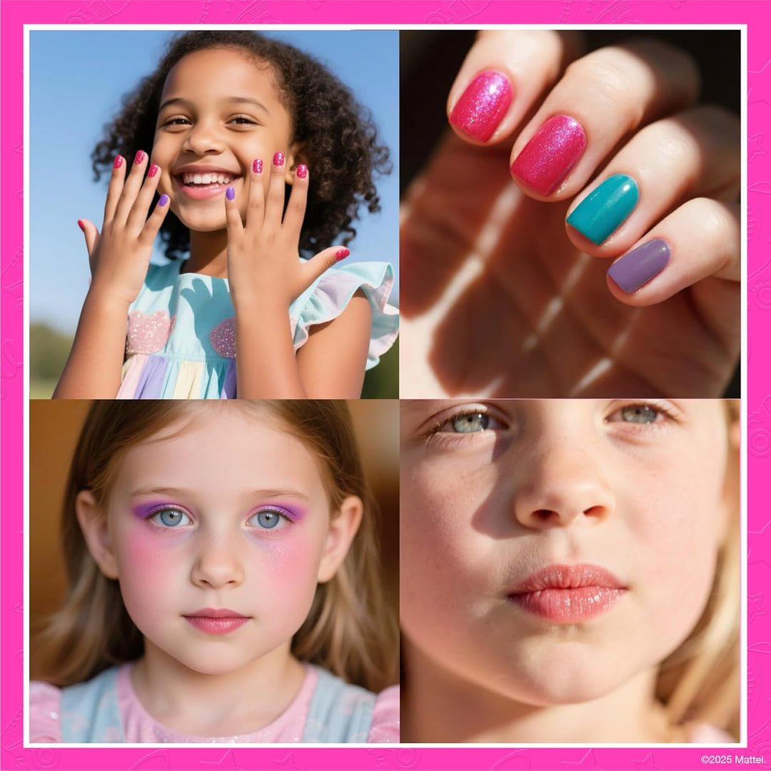 Barbie mädchen in kinder-make-up, ein wasche-paket, ein geschenk Von barbie, eine puppe, schminknumm