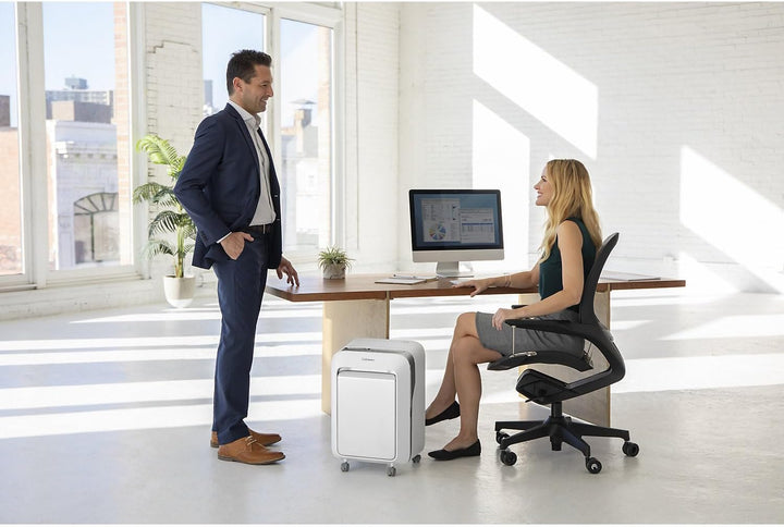 Fellowes Schredder Aktenvernichter LX211, 15 Blatt Micro-Cut P-5, Datenschutzkomformer Papierschredd