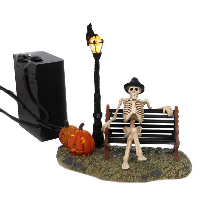 Department 56 56.53146 Zubehör für Village Collections Halloween Resting My Bones Figur, 11,9 cm, Me
