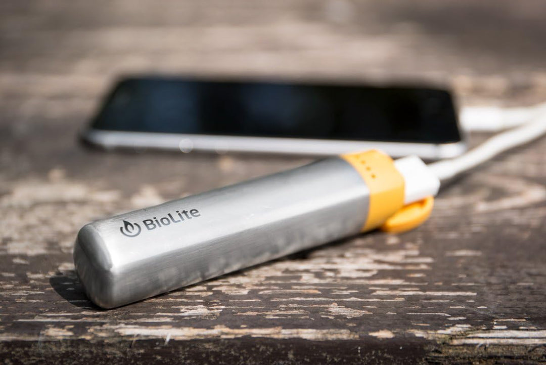 Biolite Charge 10 Wetterfeste Tragbare Powerbank, 2600mAh, USB