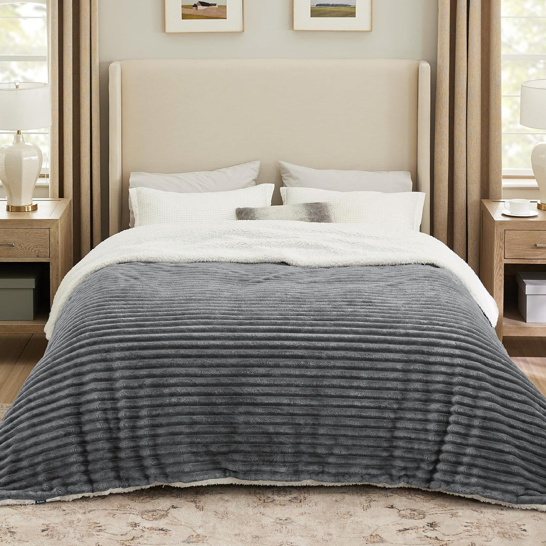 BEDSURE Sherpa Decke Grau - Warme Dicke Kuscheldecke Flauschig, Sofadecke Couchdecke Winterdecke, Wo