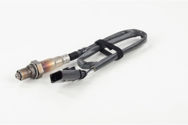 Bosch 0258010038 - Lambdasonde mit fahrzeugspezifischem Stecker