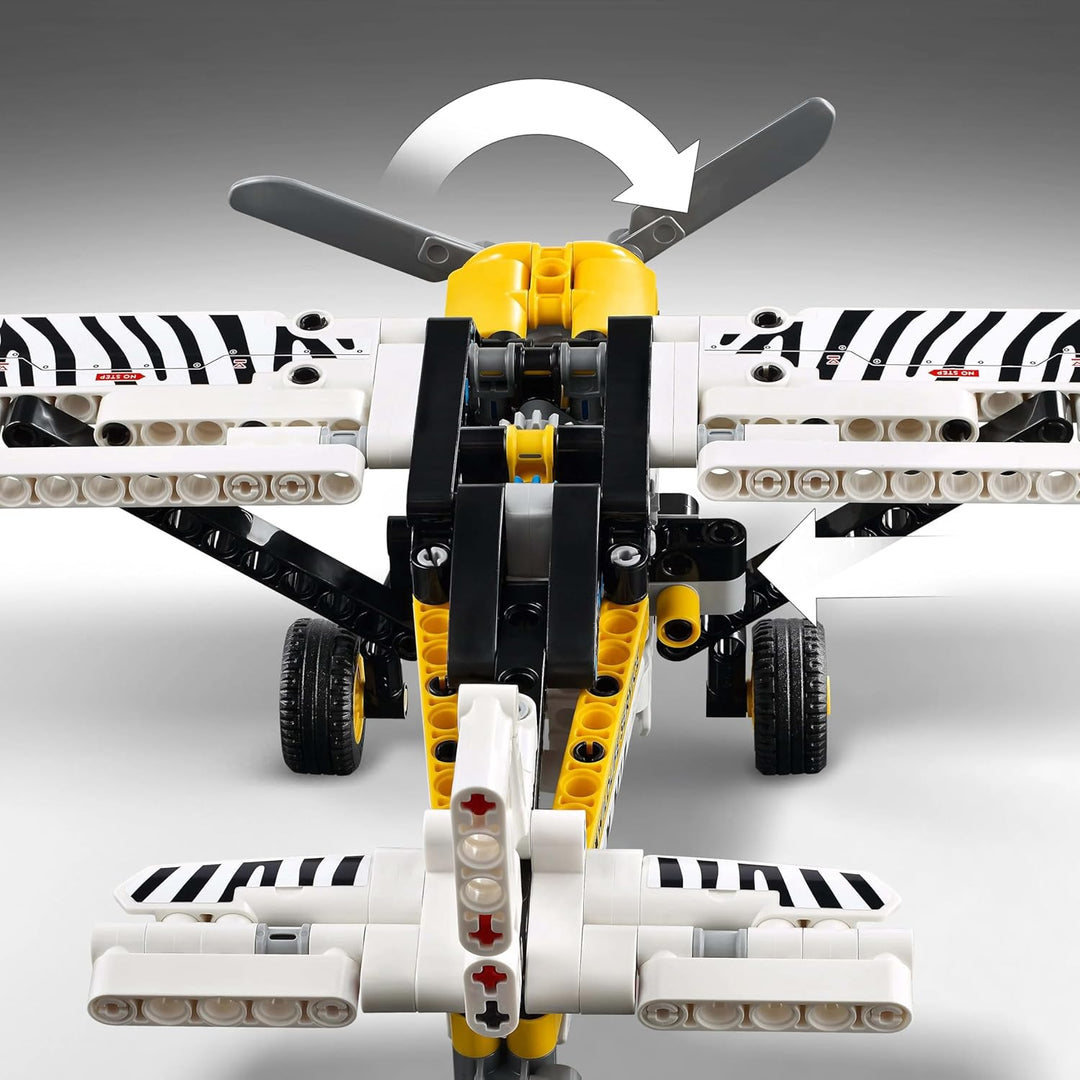 LEGO Technic Propellerflugzeug, Baubares Flugzeug Spielzeug für Kinder, Geschenk für Jungen und Mädc