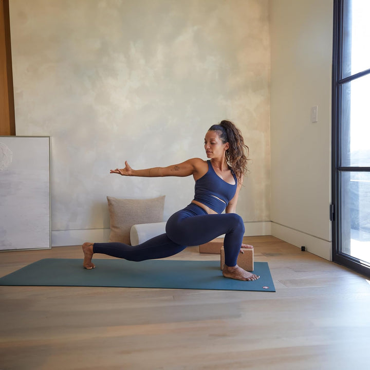 Manduka PROlite Yoga Mat – Premium Thick Mat, Lightweight, High Performance Grip, Support and Stabil