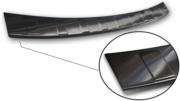 Ladekantenschutz aus Edelstahl in anthrazit mit 3D Abkantung passend für Volvo V60 II ab 7/2018/V60