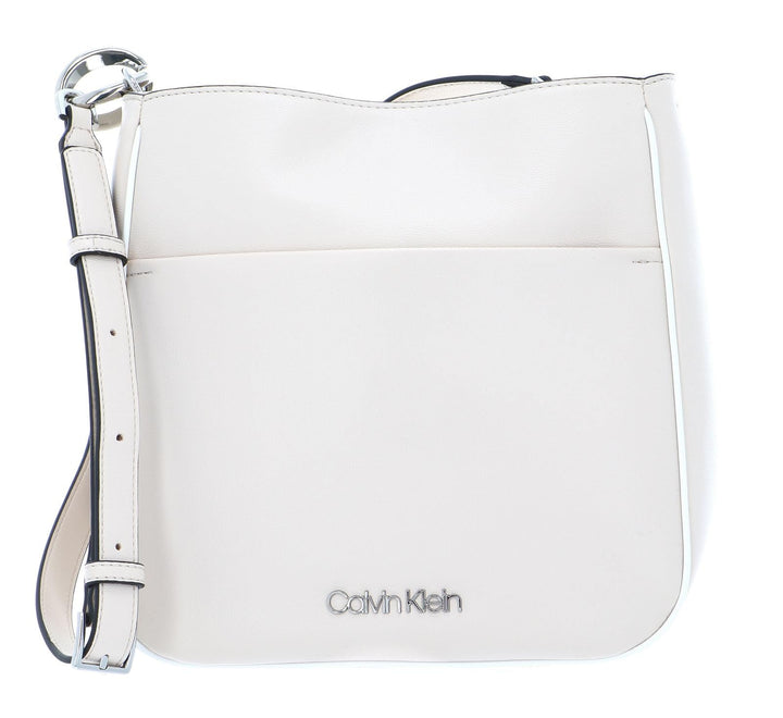Calvin Klein Damen Ck Chain HOBO Gebleichter Sand, Gebleichter Sand