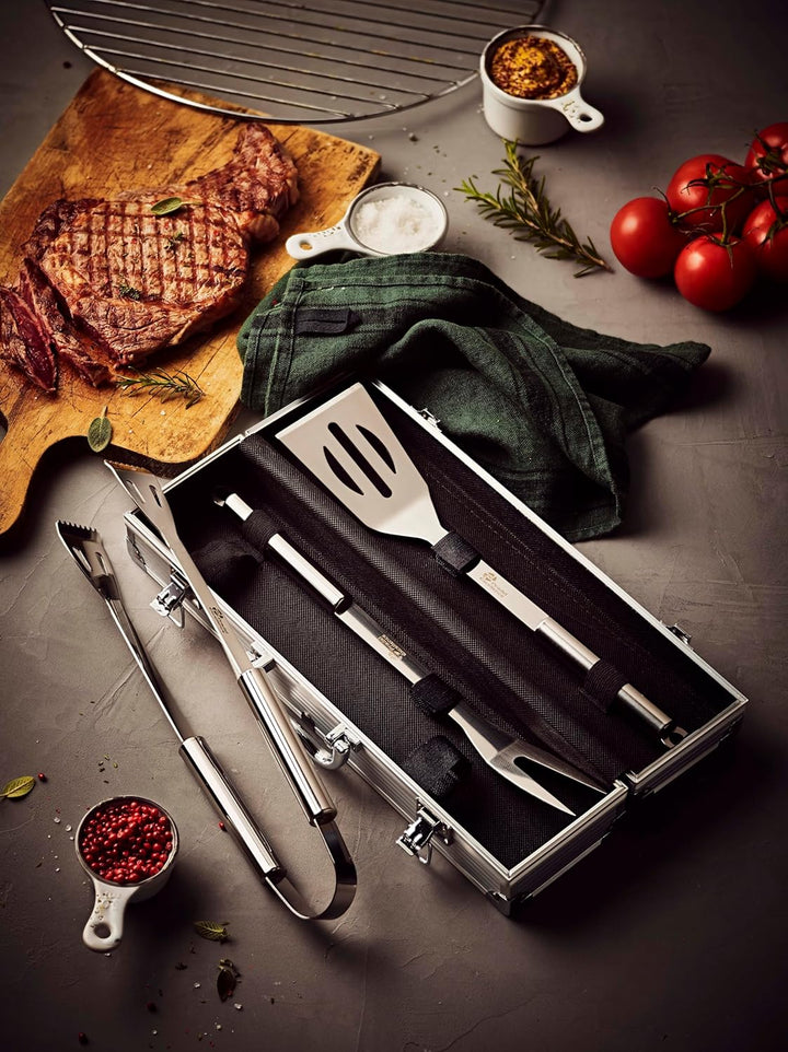 Pradel Excellence WB109 Metallkoffer mit Grillbesteck: 1 Palette / 1 Gabel + 1 Zange