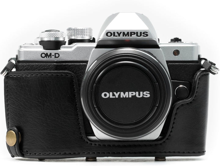 MegaGear MG993 Olympus OM-D E-M10 Mark II, E-M10 (14-42mm) Ever Ready Leder Kamera-Case mit Tragerie