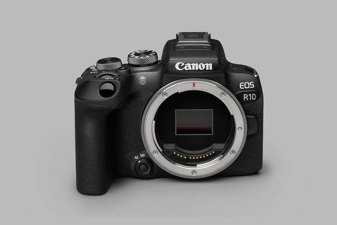 Canon EOS R10 Kamera spiegellose Camera + RF-S 18-150mm F4.5-6.3 is STM Objektiv schwarz & RF 100-40