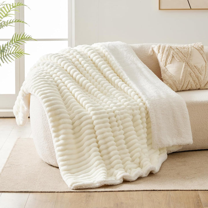 WAVVE Decke Sherpa Kuscheldecke Flauschig Creme - Extra Warme Dicke Weiche Grobe Kordecke Sofaüberwu